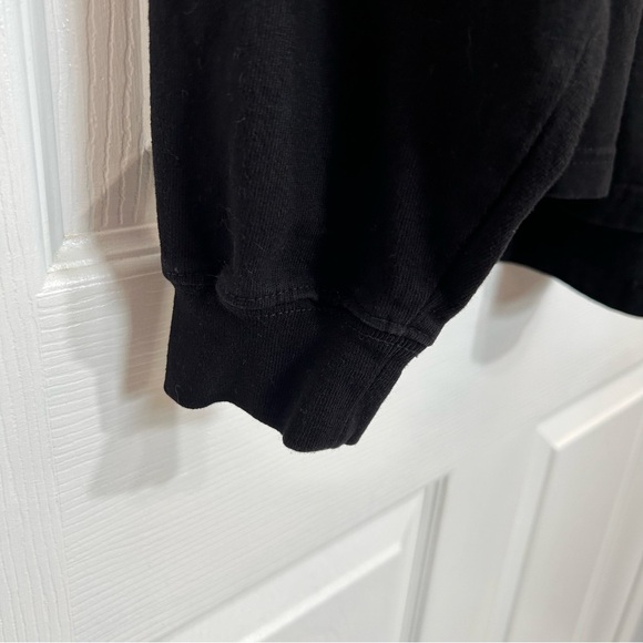 FRIENDS Sweat Sweater - Picture 13 of 13